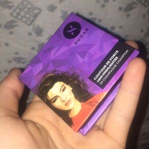 SUGAR MINI HIGHLIGHTER in 01 CHAMPAGNE CHAMPION